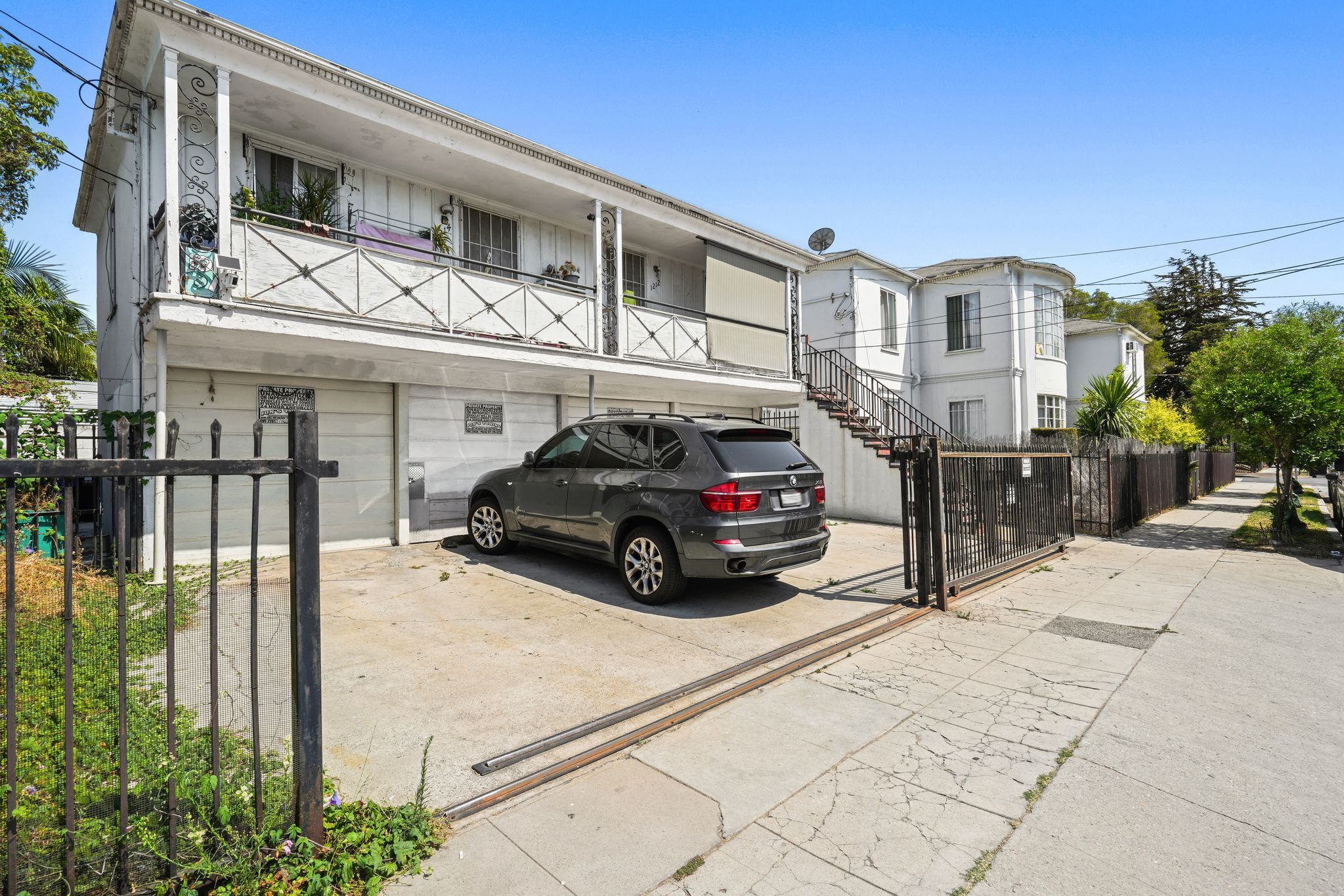 1200-1210 N Kenmore Ave, Los Angeles, CA for Sale