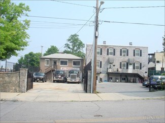 27 Main St  