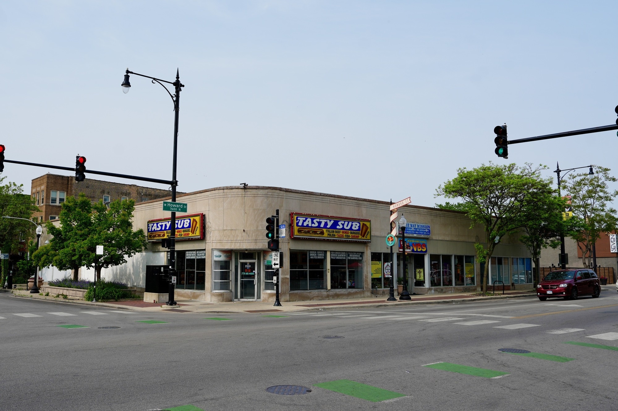 2001-2009 W Howard St, Chicago, IL for Sale