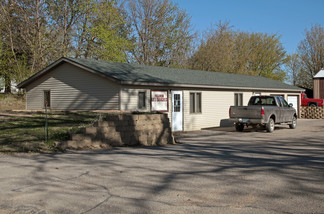 Hutchinson, MN Office/Retail - 18486 202nd Cir