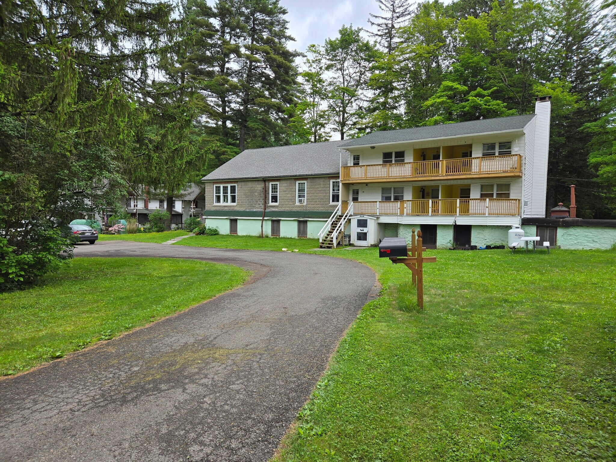 37-69 Ava Maria Dr, Phoenicia, NY for Sale