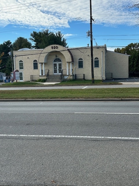 920 West Chester Pike, Havertown, PA for Rent