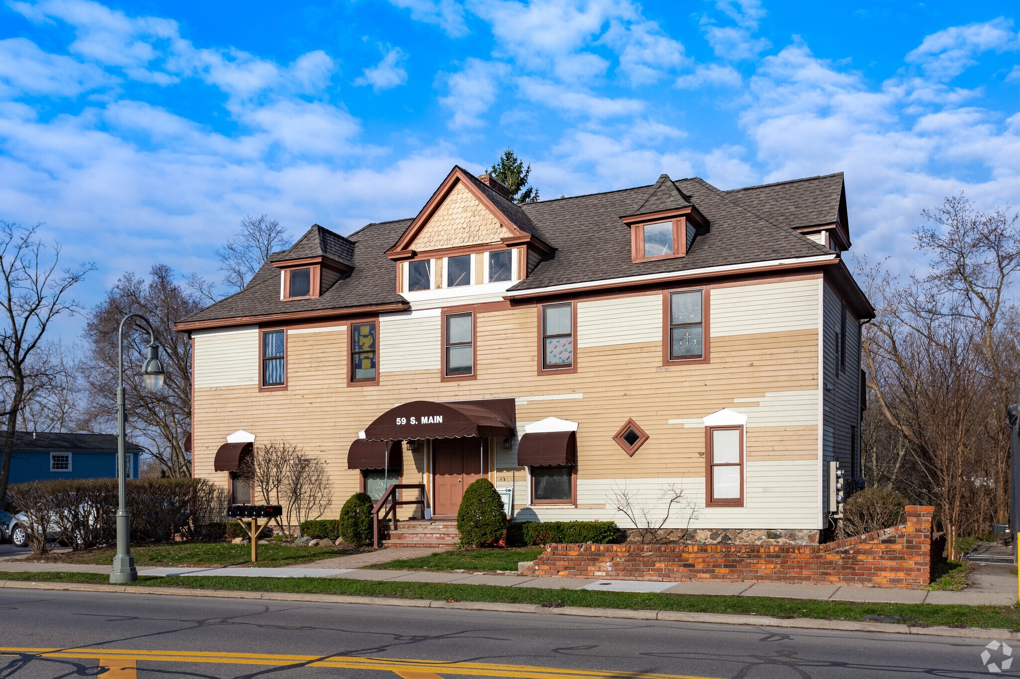 59 S Main St, Clarkston, MI for Sale