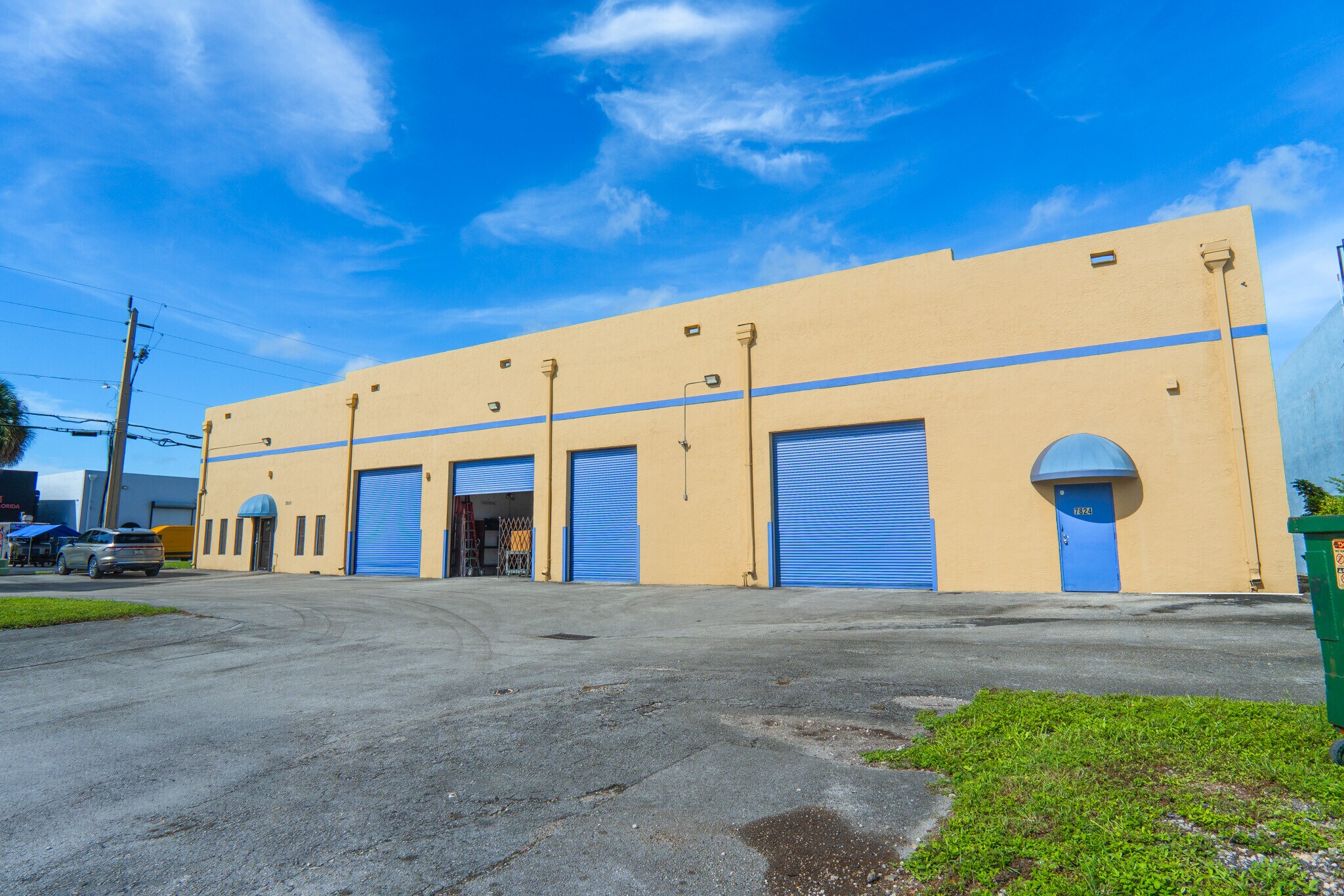 7800 W 25th Ct, Hialeah, FL for Sale