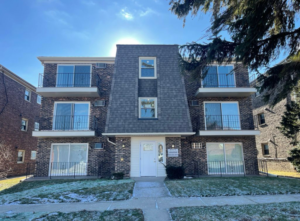 4039 W 119th St, Alsip, IL for Sale
