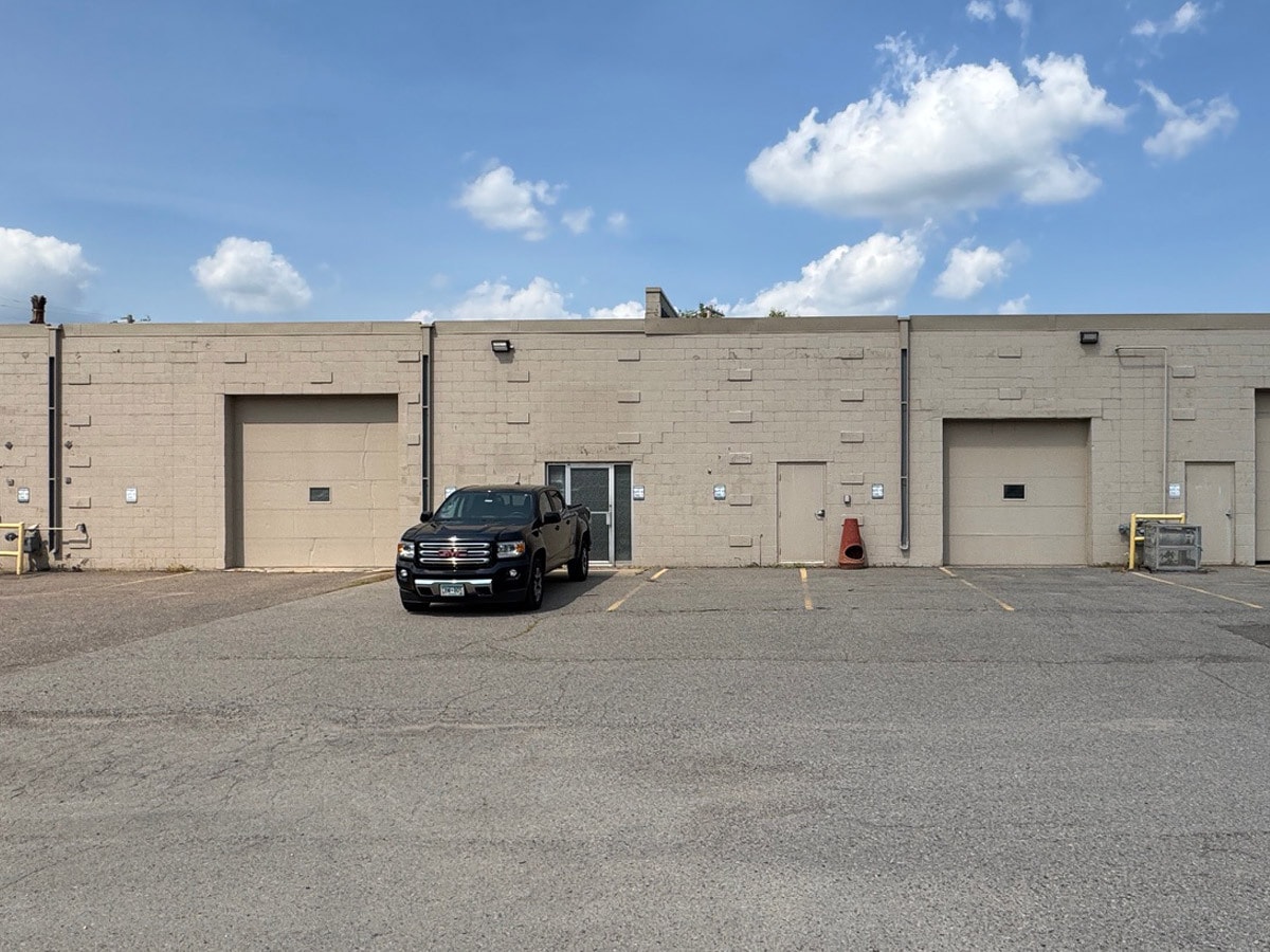 1209 W County Road E W, Saint Paul, MN for Rent