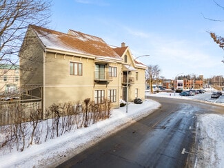 Saint-Hyacinthe, QC Storefront Retail/Residential - 1235 Rue Dessaulles