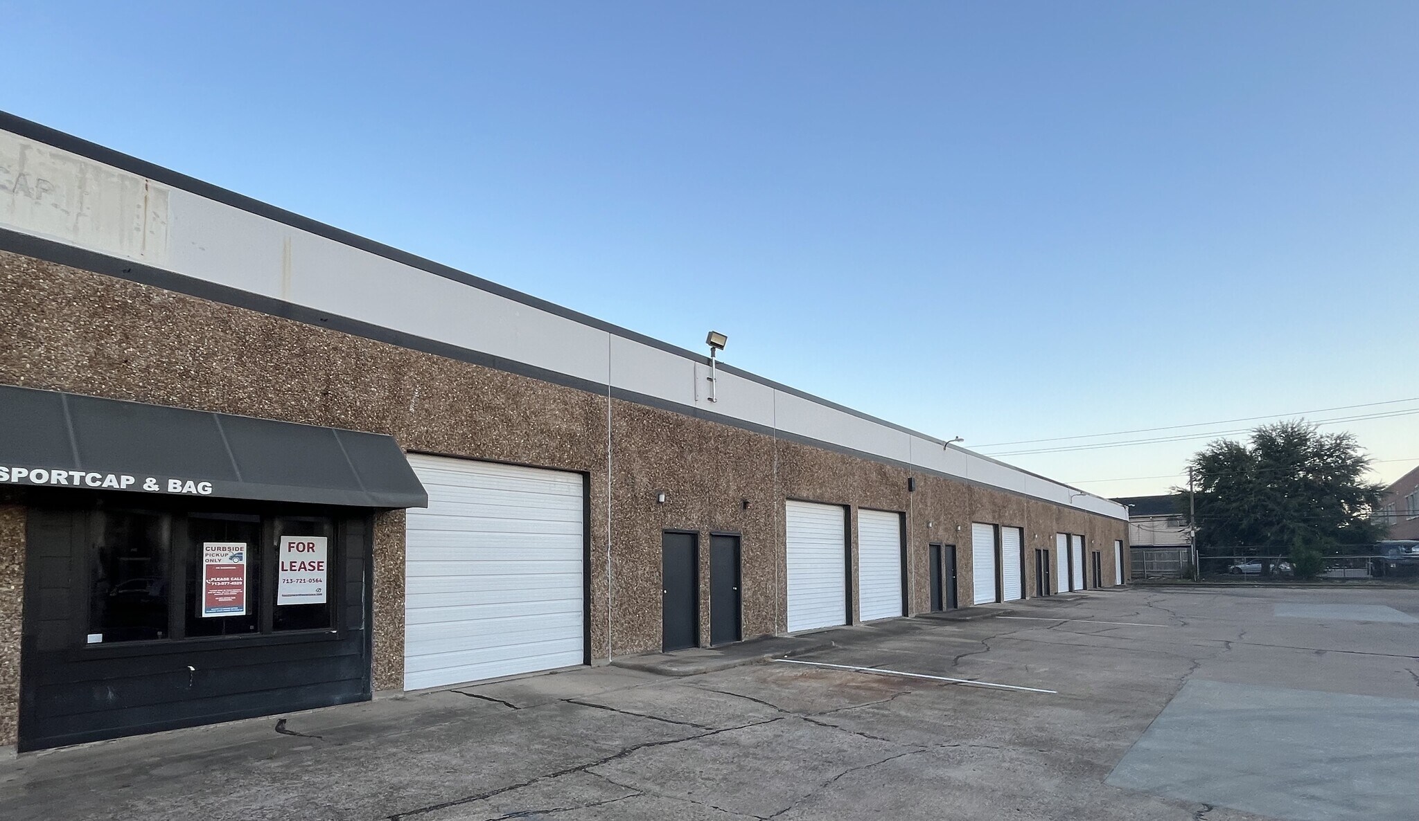 6100 Skyline Dr, Houston, TX for Rent