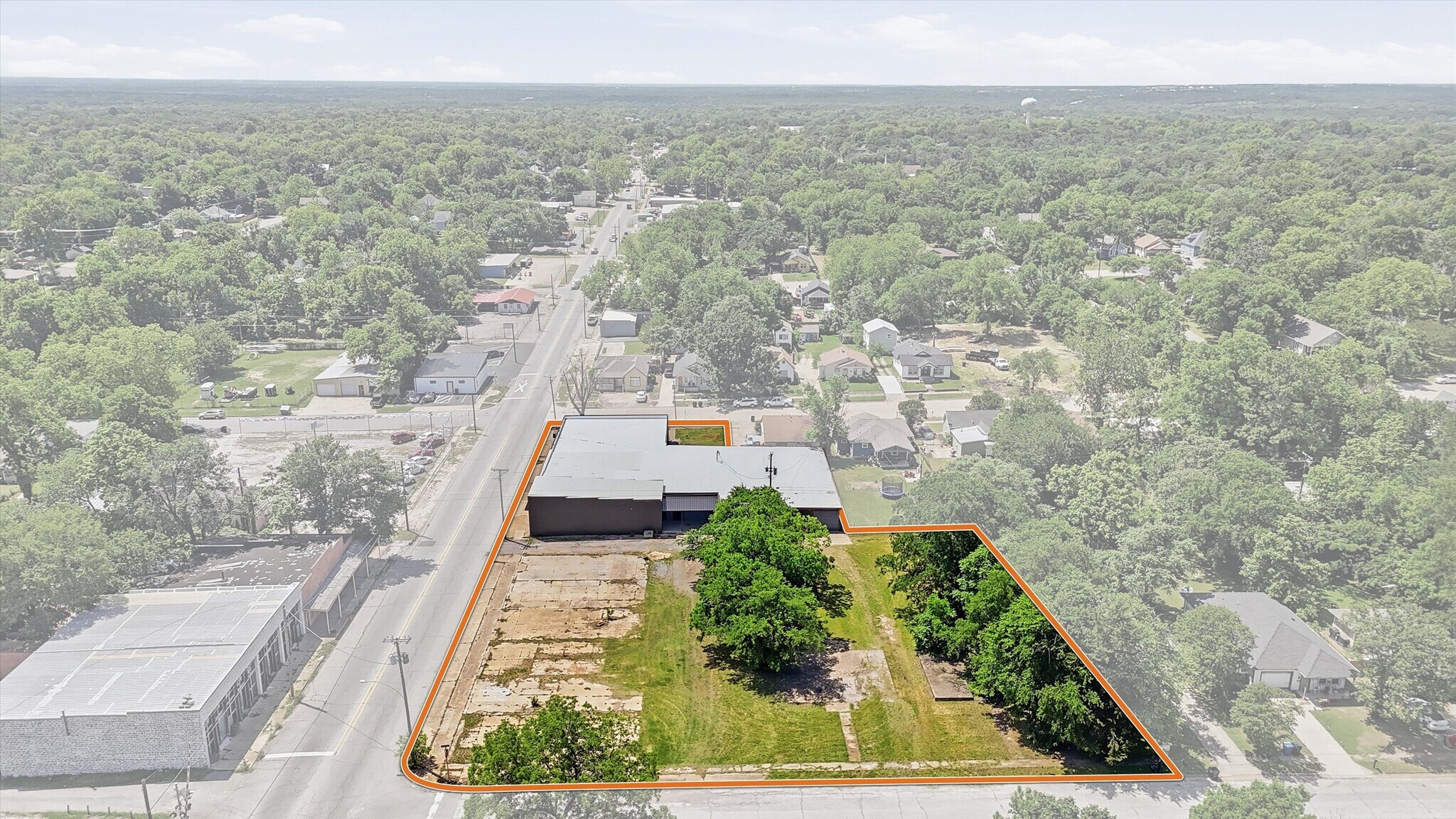 613 S Armstrong Ave, Denison, TX for Sale