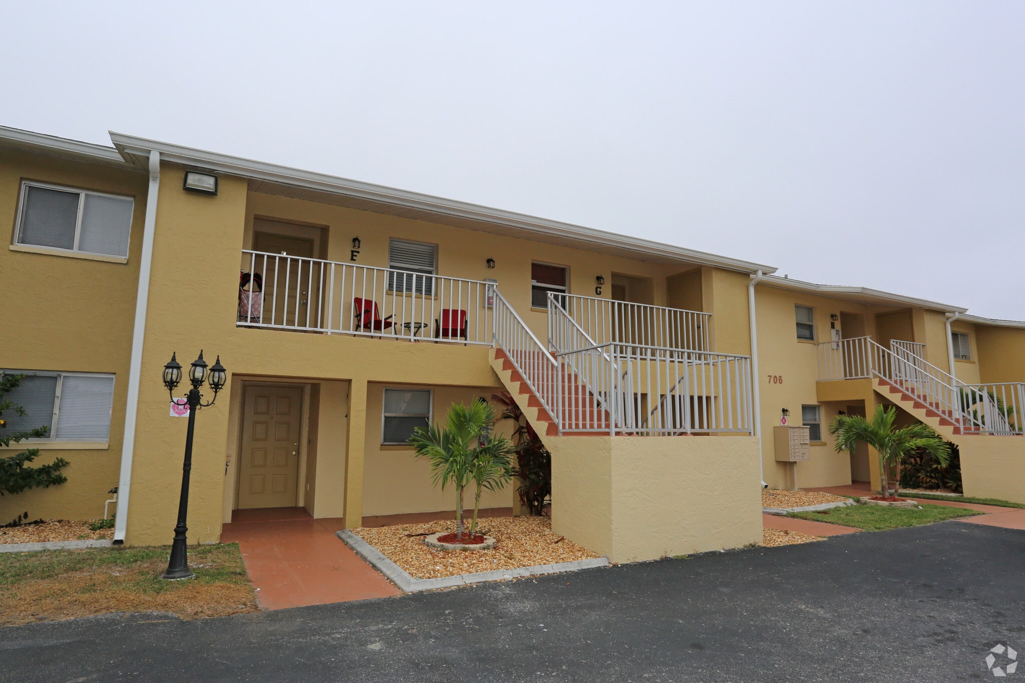 706 SE 13th Ct, Cape Coral, FL for Sale