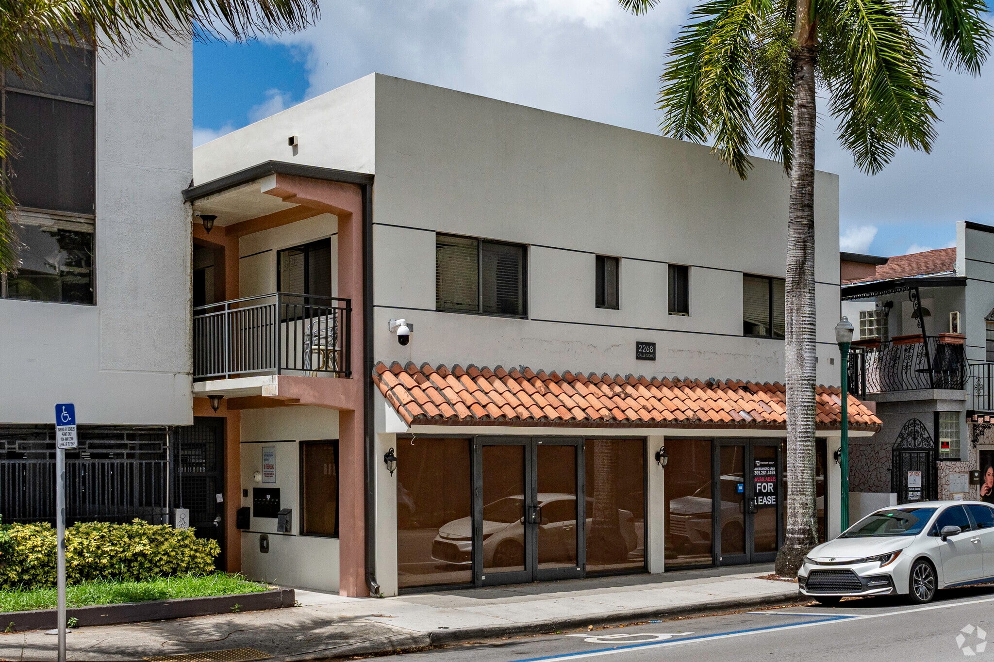 2268 SW 8th St, Miami, FL for Rent