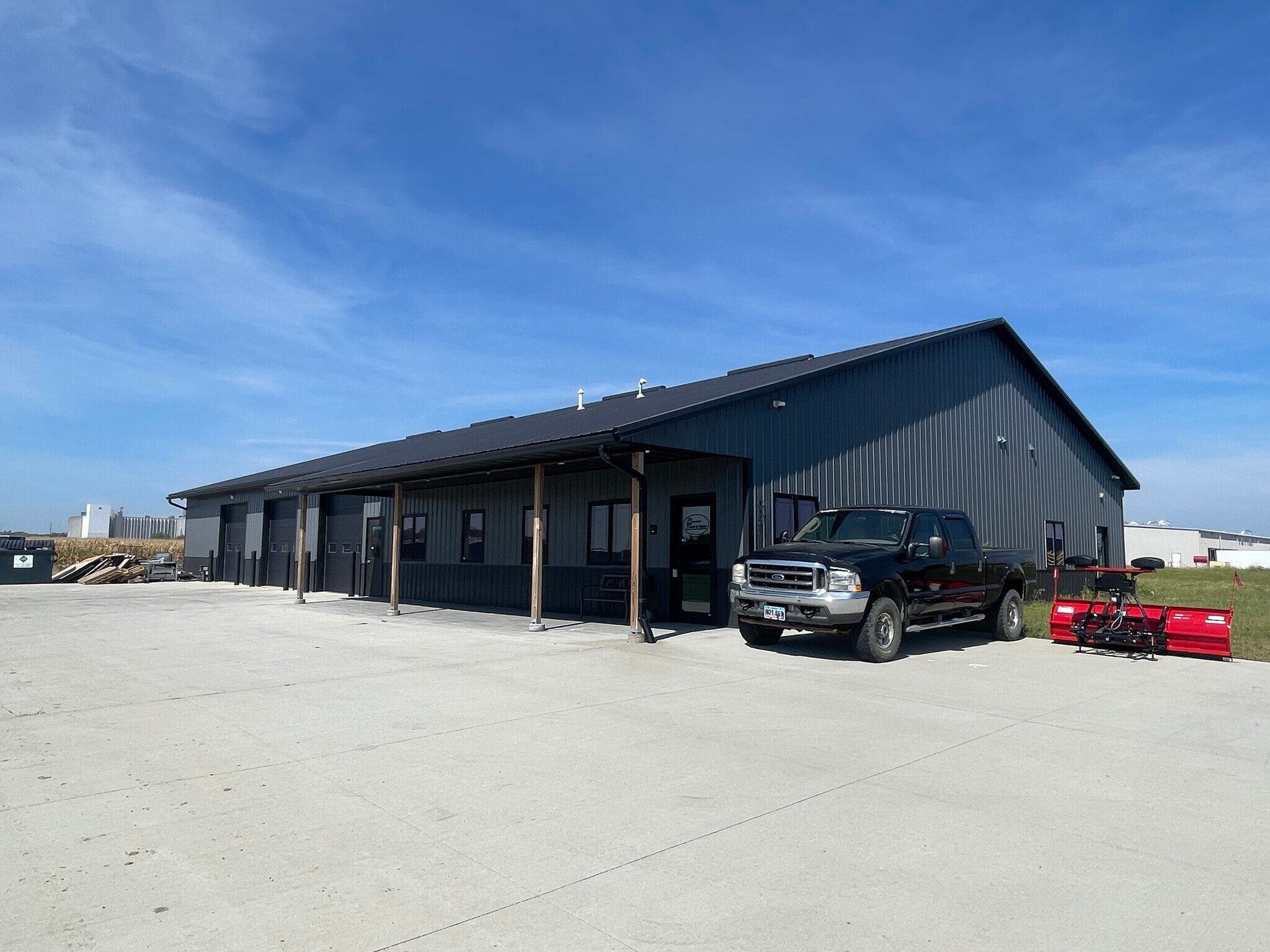 501 Prosperity Way, North Sioux City, SD for Sale