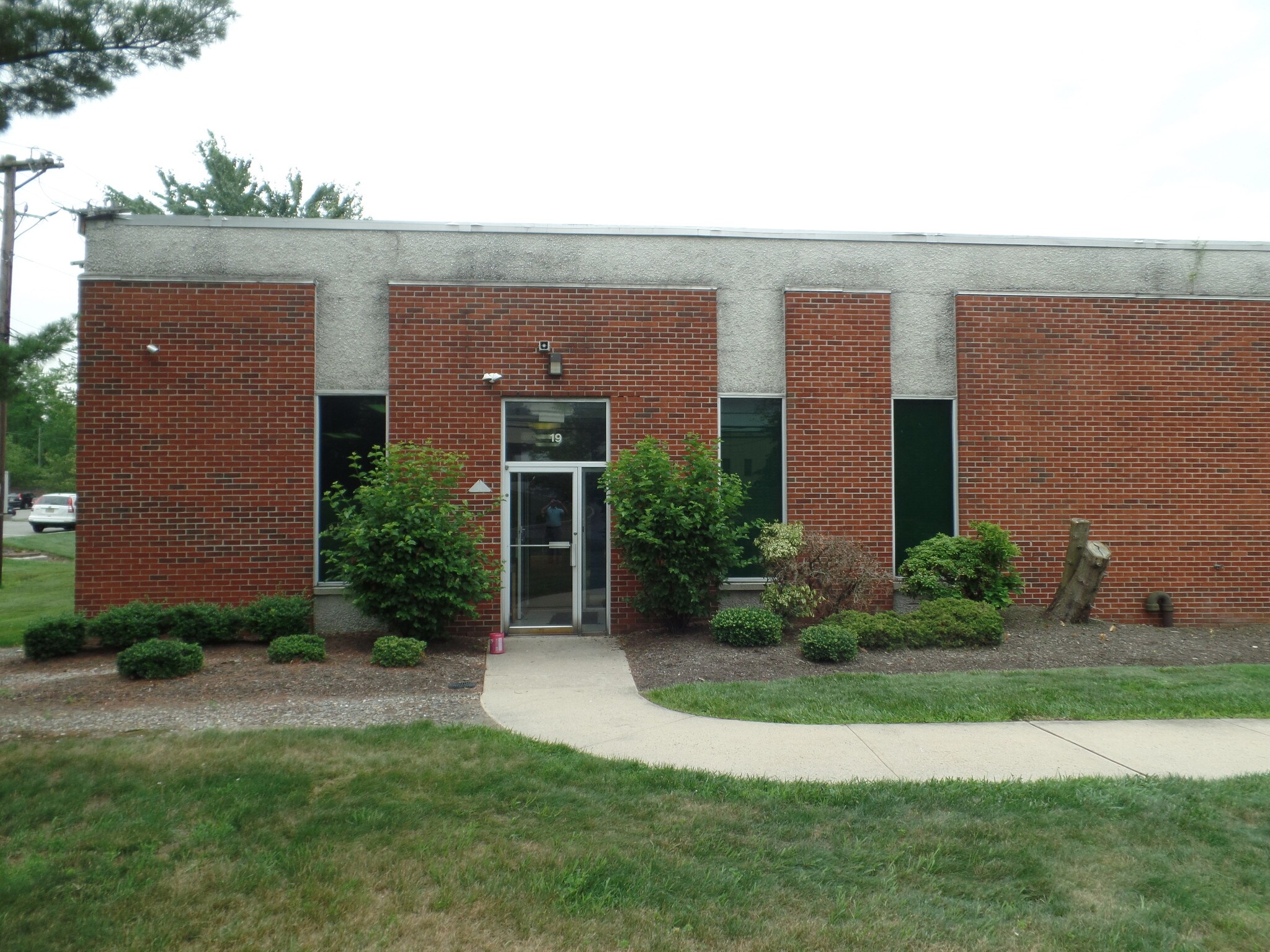 19 Cotters Ln East Brunswick, NJ 08816 Industrial Property for Lease