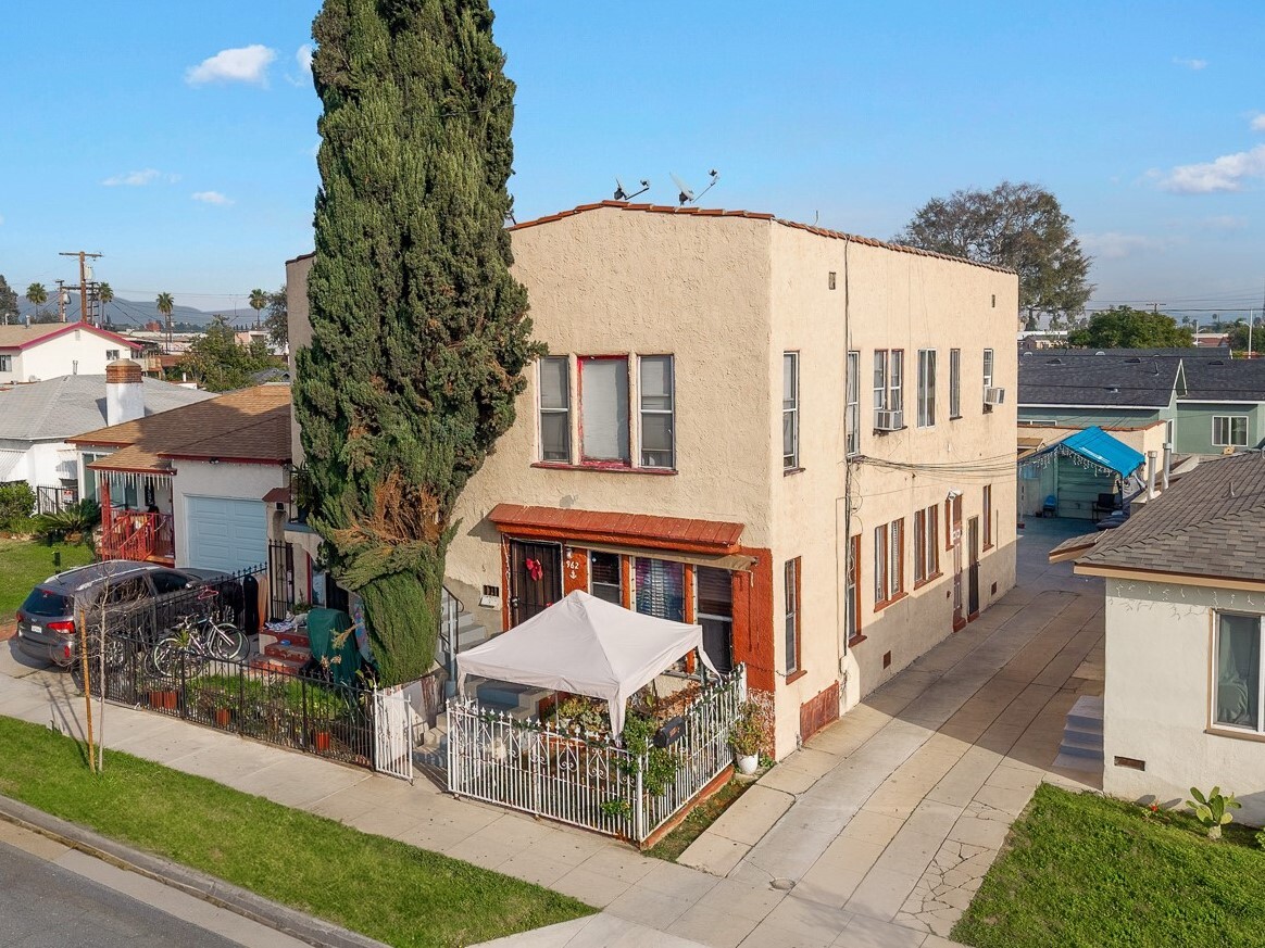 960 Simmons Ave, Los Angeles, CA for Sale