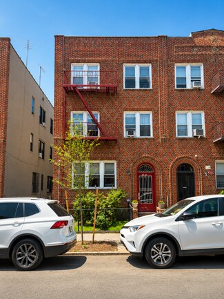 Flushing, NY undefined - 47-44 44th St
