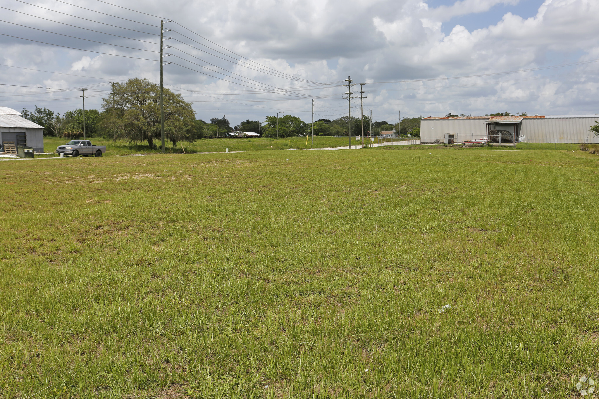 648 N Ridgewood Dr, Sebring, FL for Sale