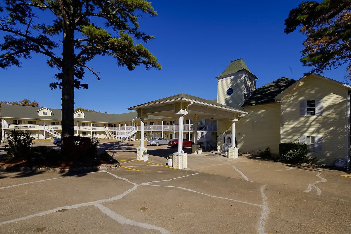 3169 E Van Buren, Eureka Springs, AR for Sale