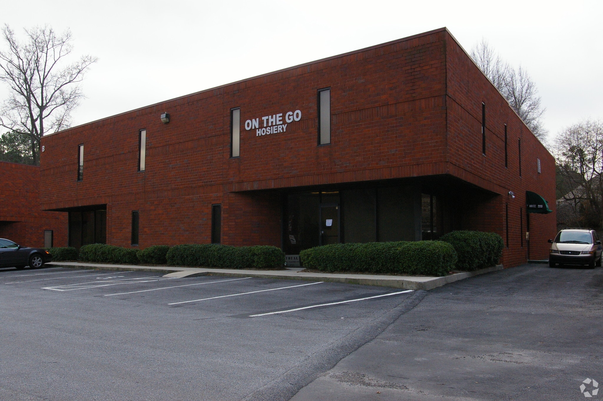 4264 Winters Chapel Rd, Atlanta, GA for Rent
