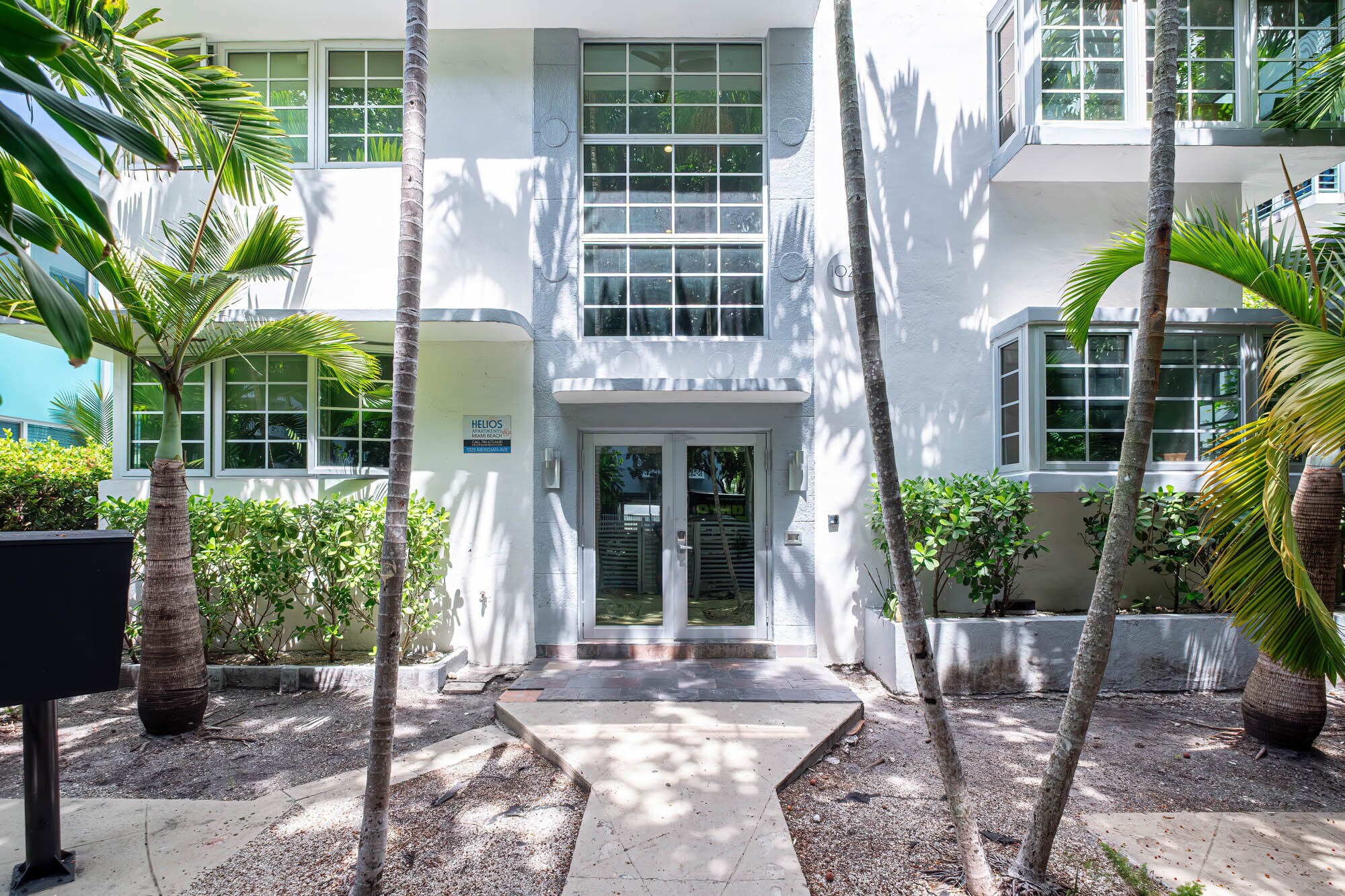 1025 Meridian Ave, Miami Beach, FL for Sale