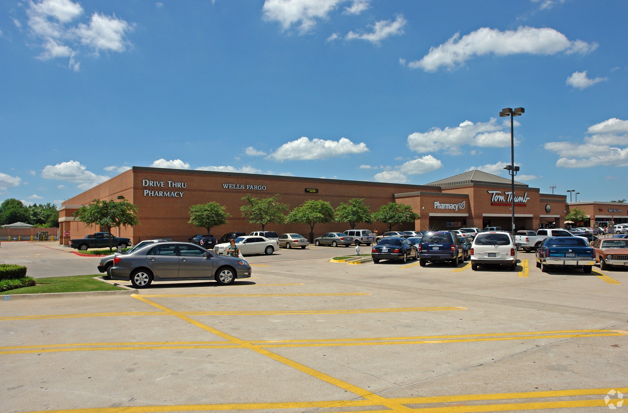 210 E Pleasant Run Rd, DeSoto, TX for Rent