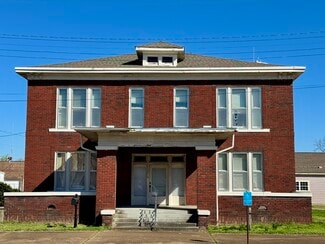 Holly Springs, MS Office - 158 E College Ave