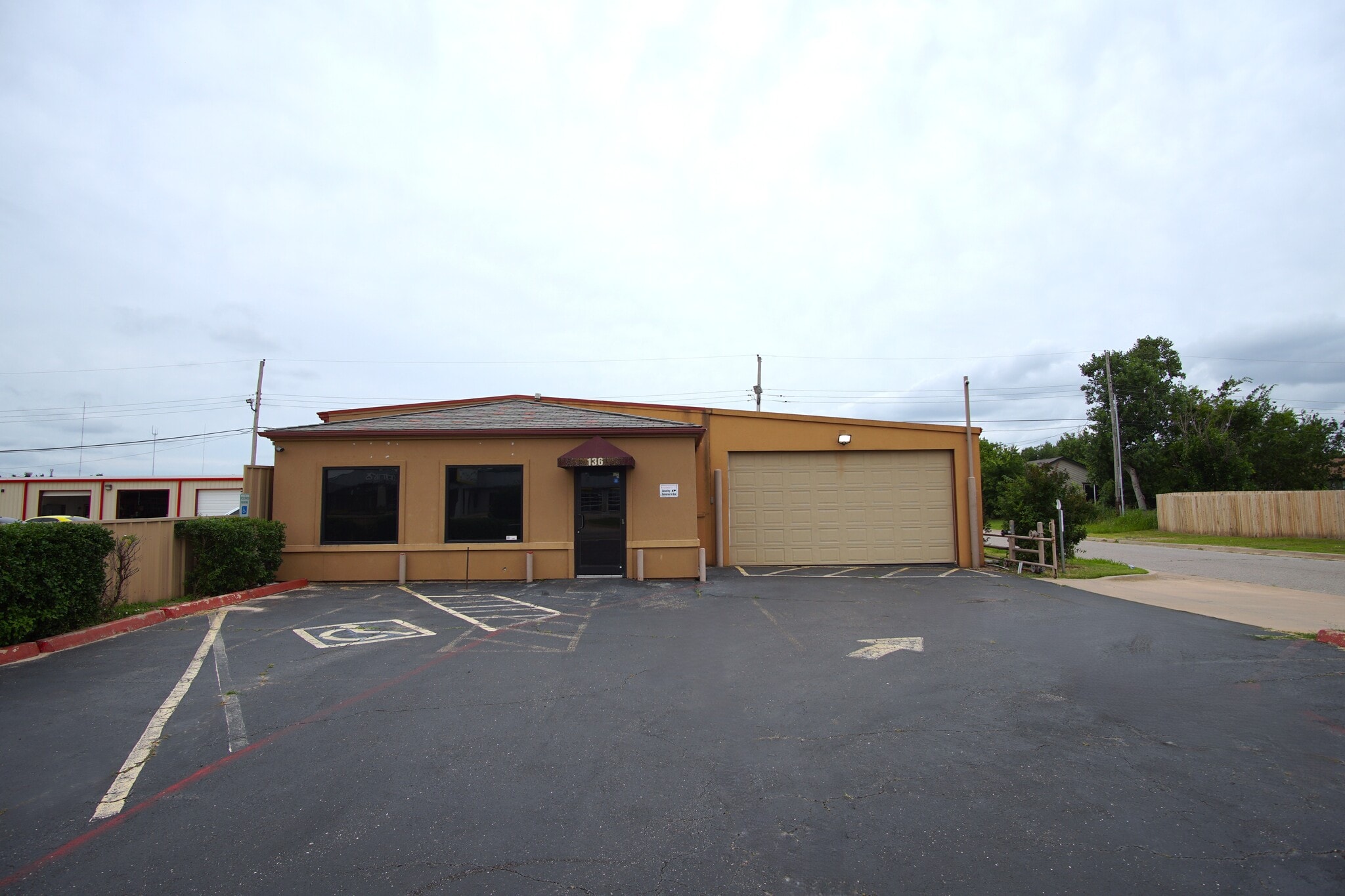 136 NW 122nd St, Oklahoma City, OK for Rent
