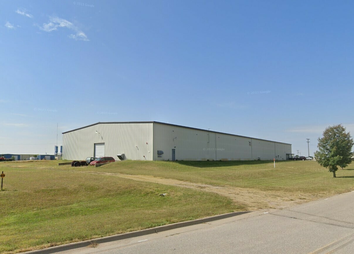 1220 N Haverhill Rd, El Dorado, KS for Rent