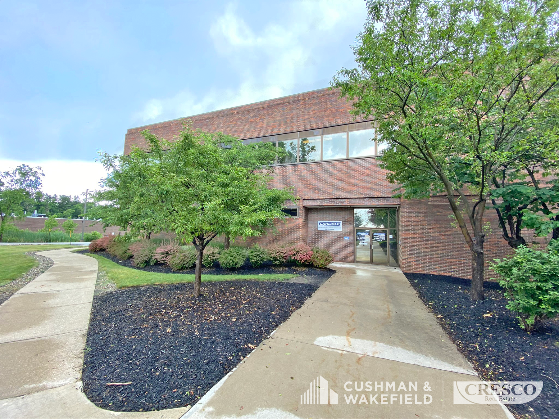 6180 Cochran Rd, Solon, OH for Rent