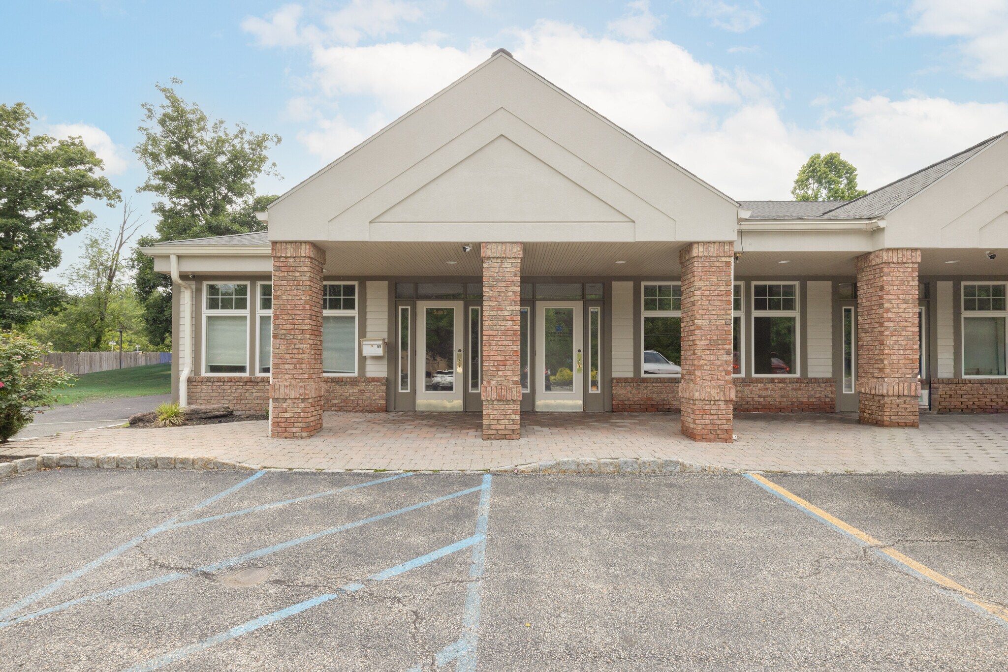 516 NY-303, Orangeburg, NY for Rent