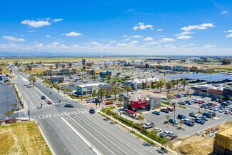 Delano, CA Retail - 530 Woollomes Ave Delano, CA Retail - 530 Woollomes Ave