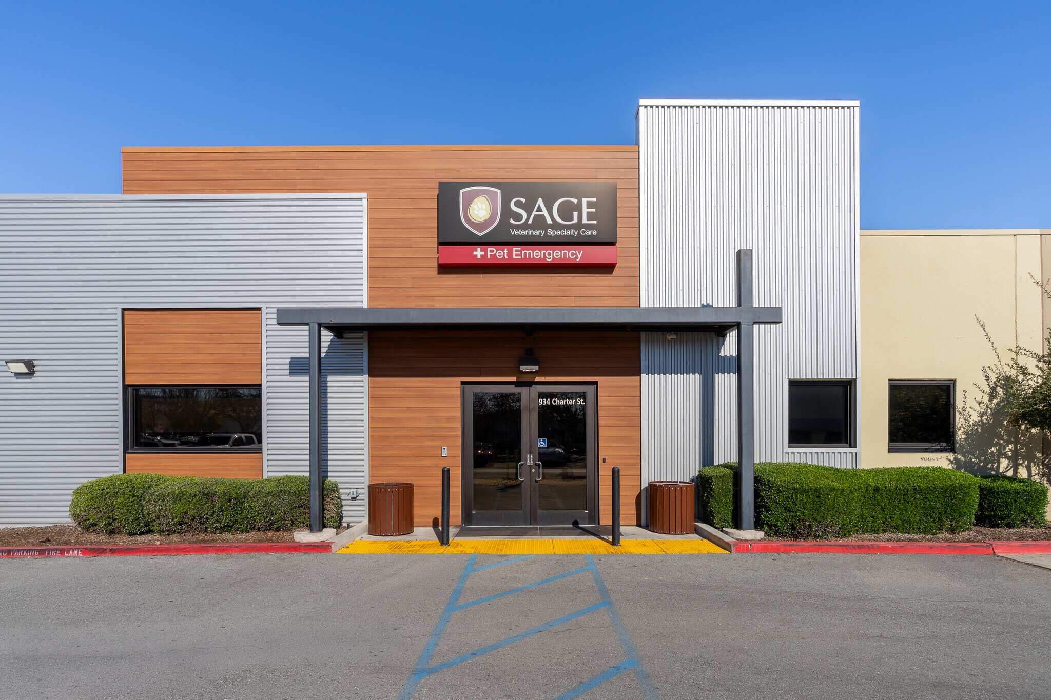 934 Charter St, Redwood City, CA for Sale