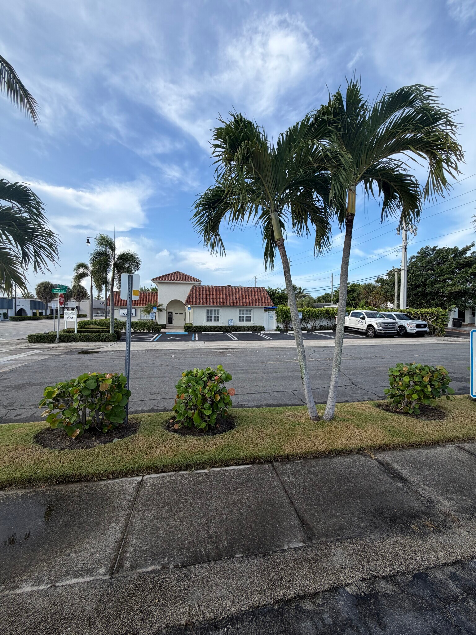 6605 S Dixie Hwy, West Palm Beach, FL for Sale
