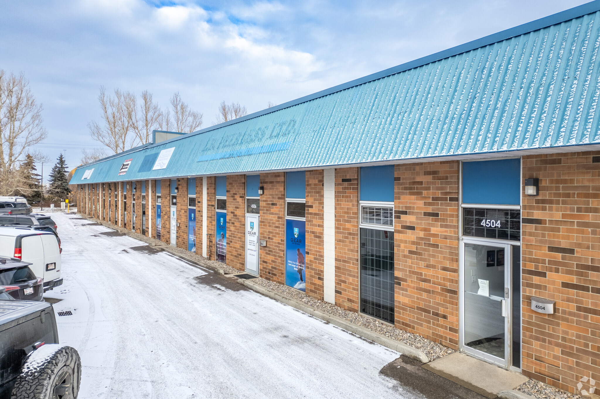 4502-4516 10 St NE, Calgary, AB for Rent