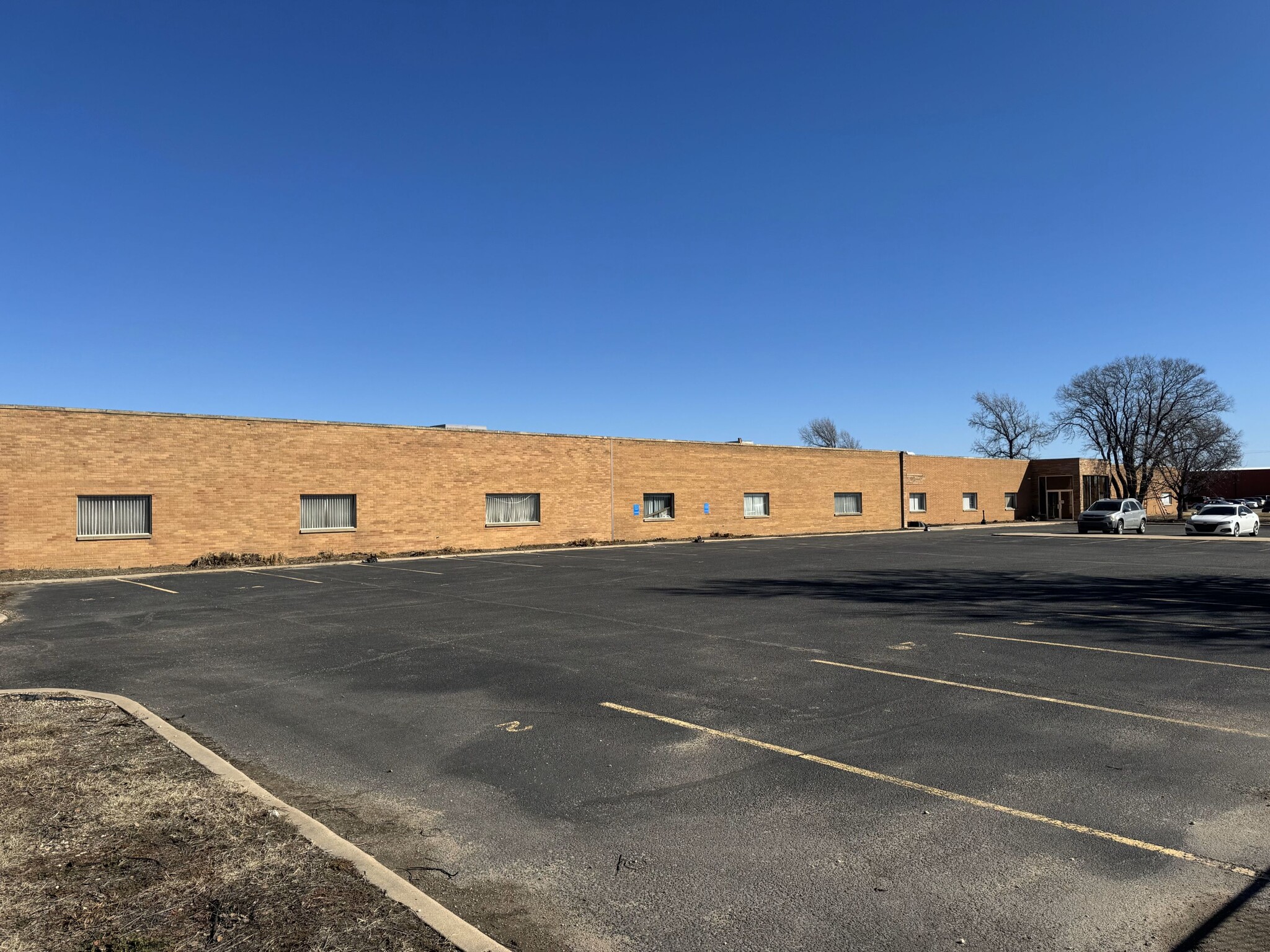 4200 W Harry St, Wichita, KS for Rent