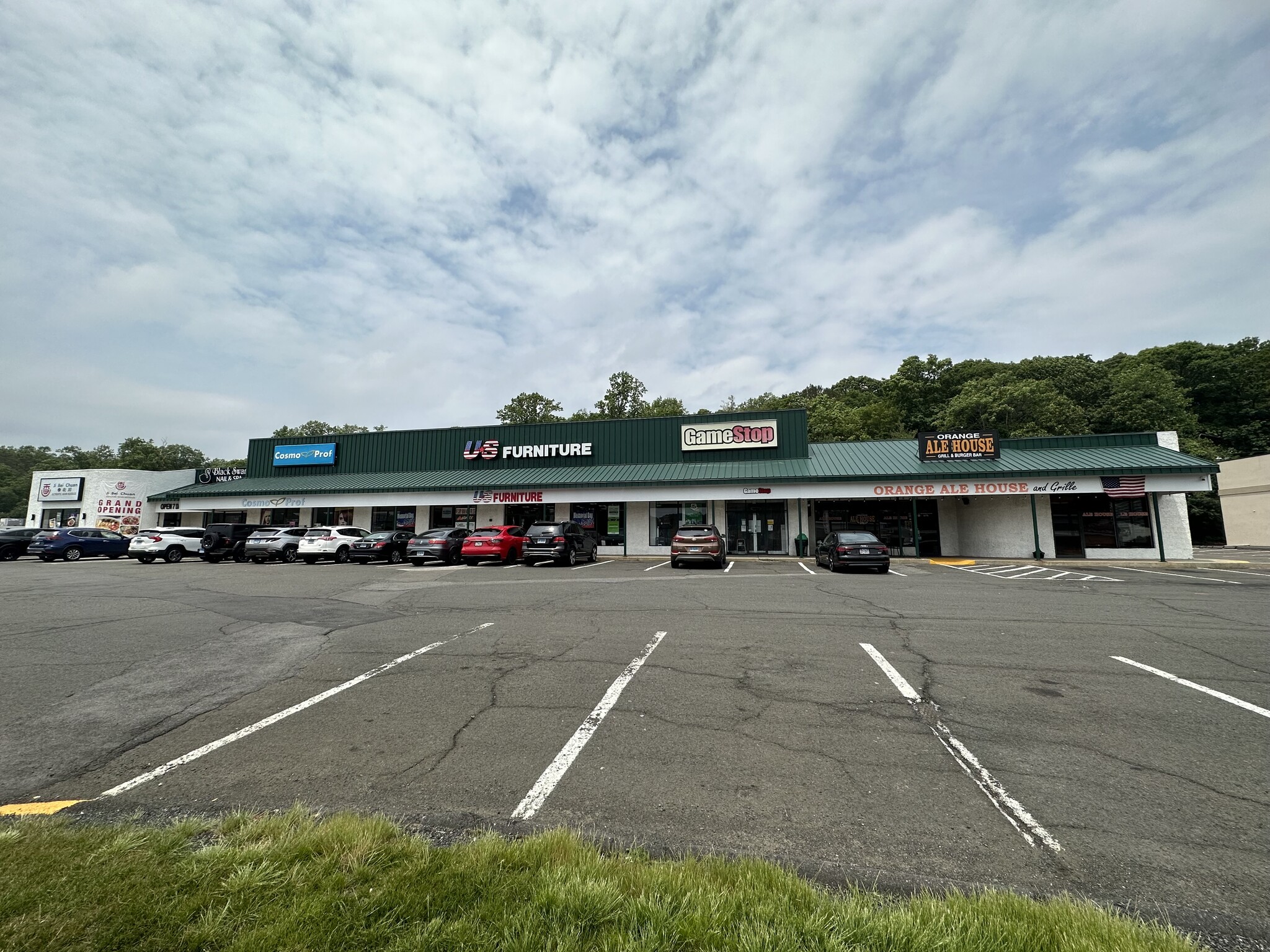 517-519 Boston Post Rd, Orange, CT for Rent