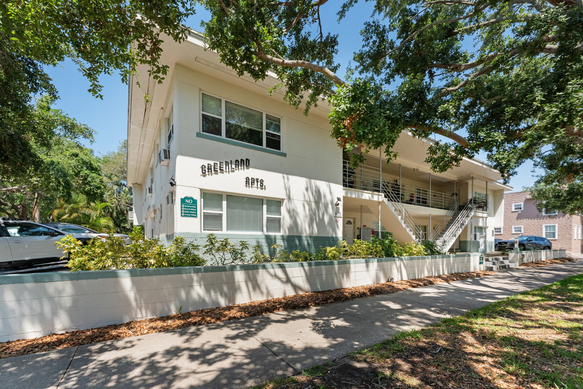 900 1st St N, Saint Petersburg, FL for Sale