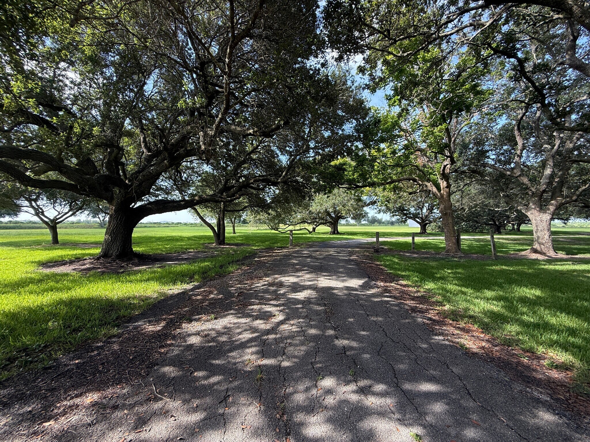 525 Olede Devillier Road, Winnie, TX for Sale