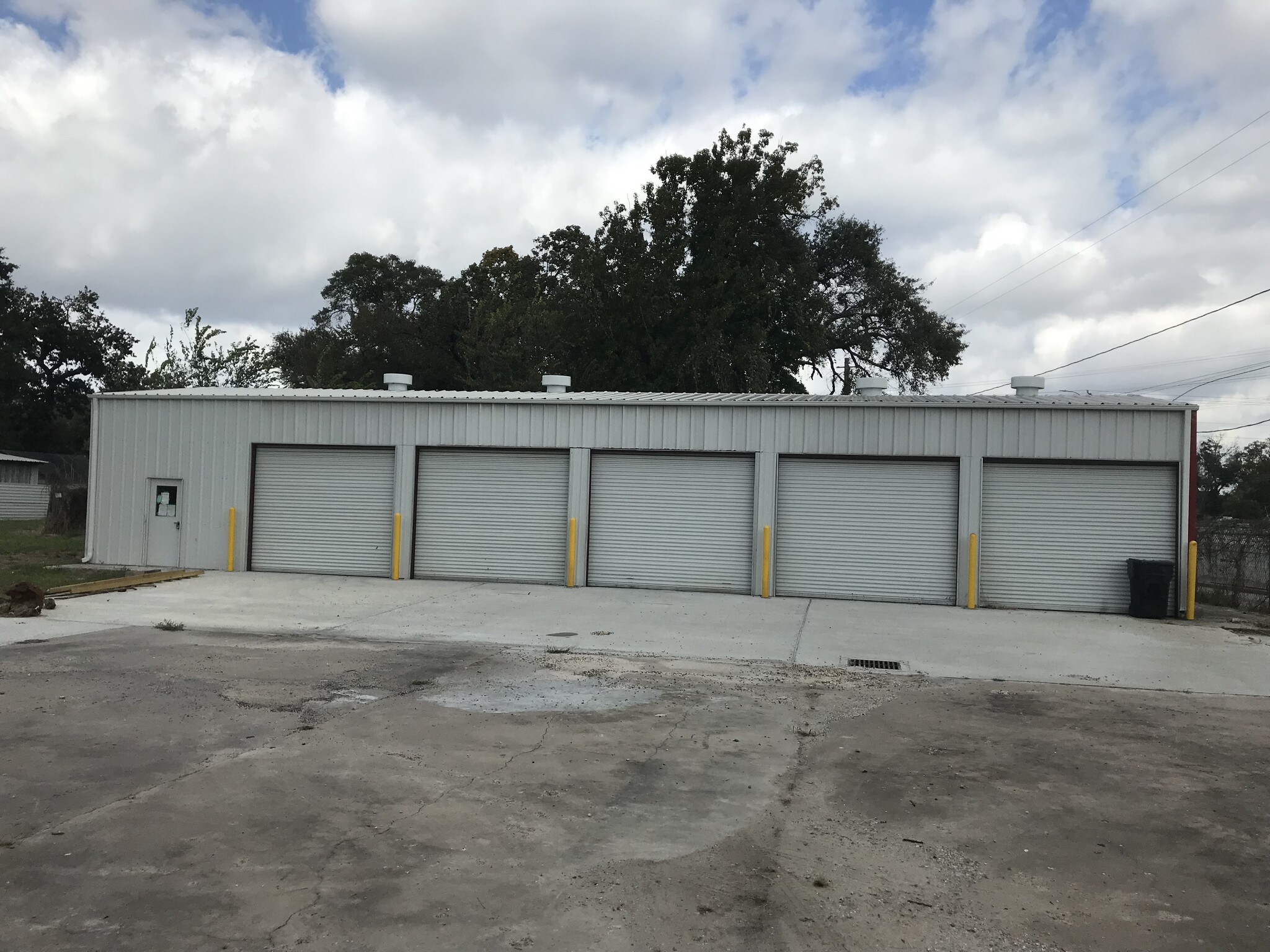 9001 W Hardy Rd, Houston, TX for Rent