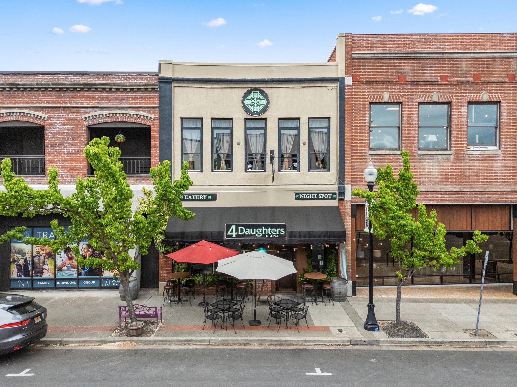126 W Main St, Medford, OR for Sale
