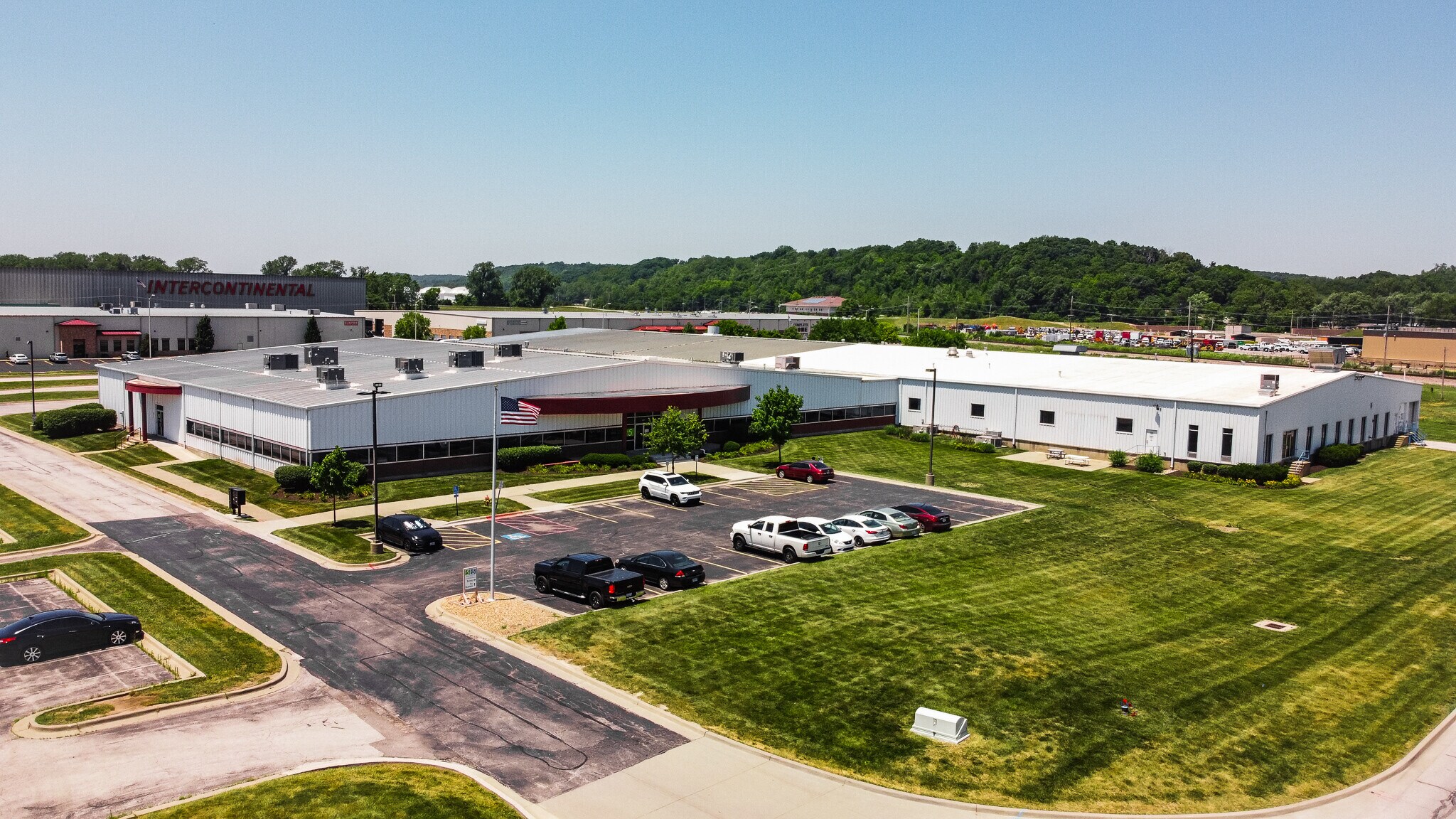 4304 NW Mattox Rd Riverside, MO 64150 Industrial Property for Sale on