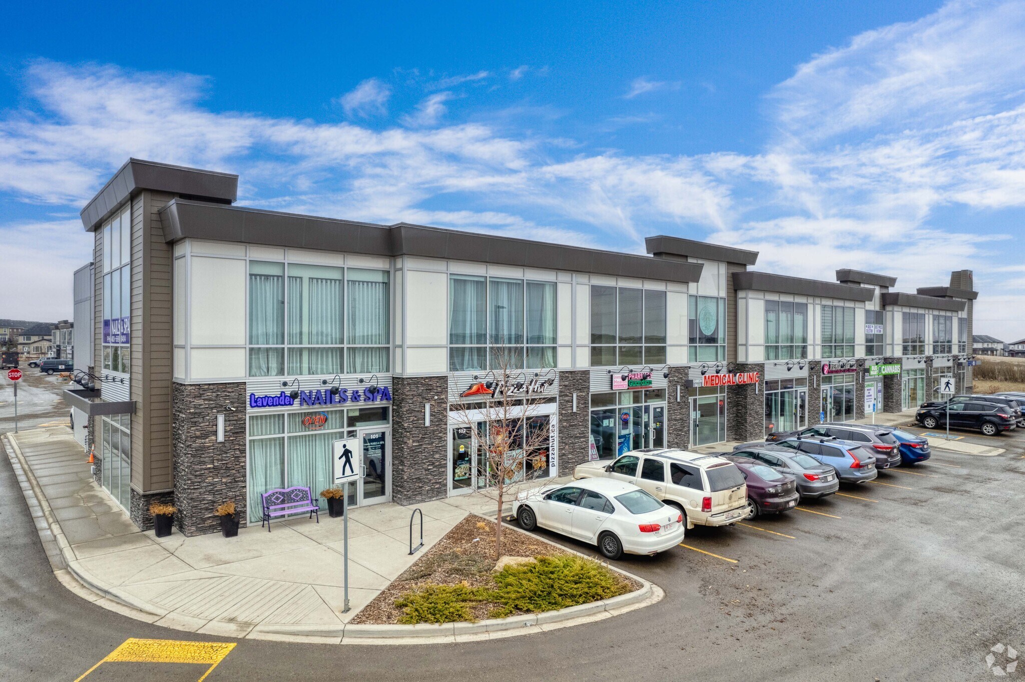 100 Range Rd, Chestermere, AB for Rent