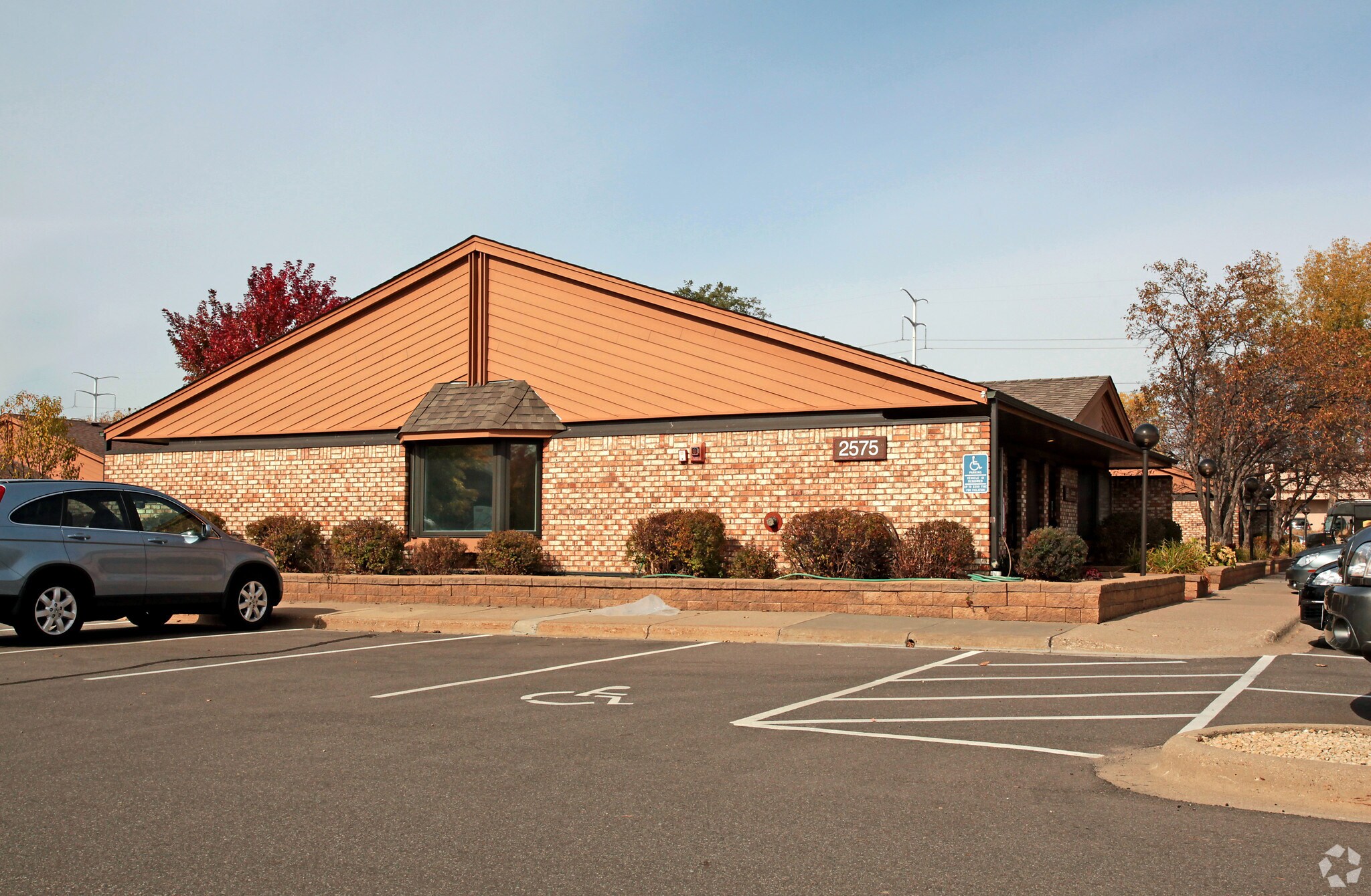 2575 N Hamline Ave, Roseville, MN for Sale