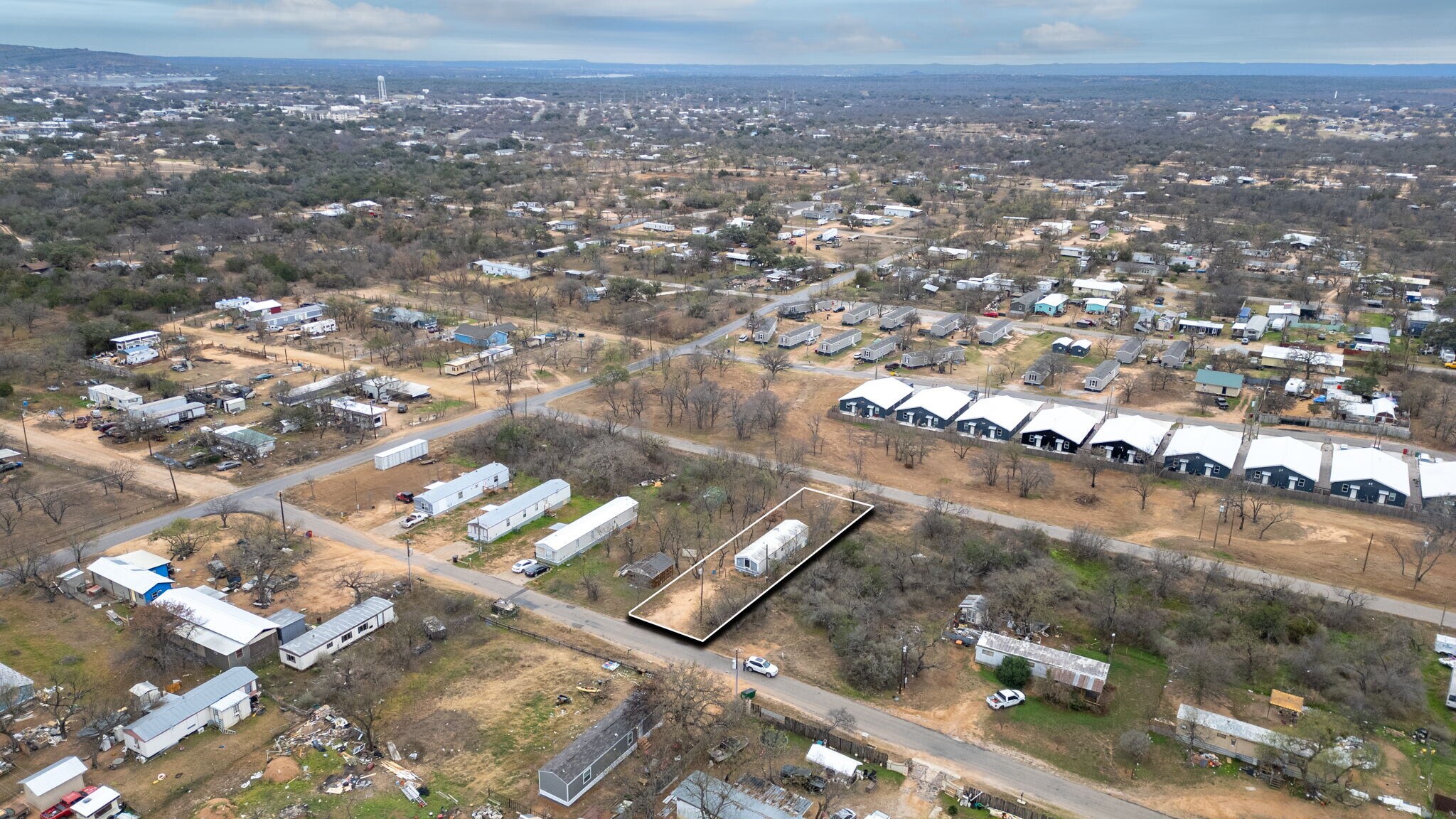 919 Austin St, Kingsland, TX for Sale