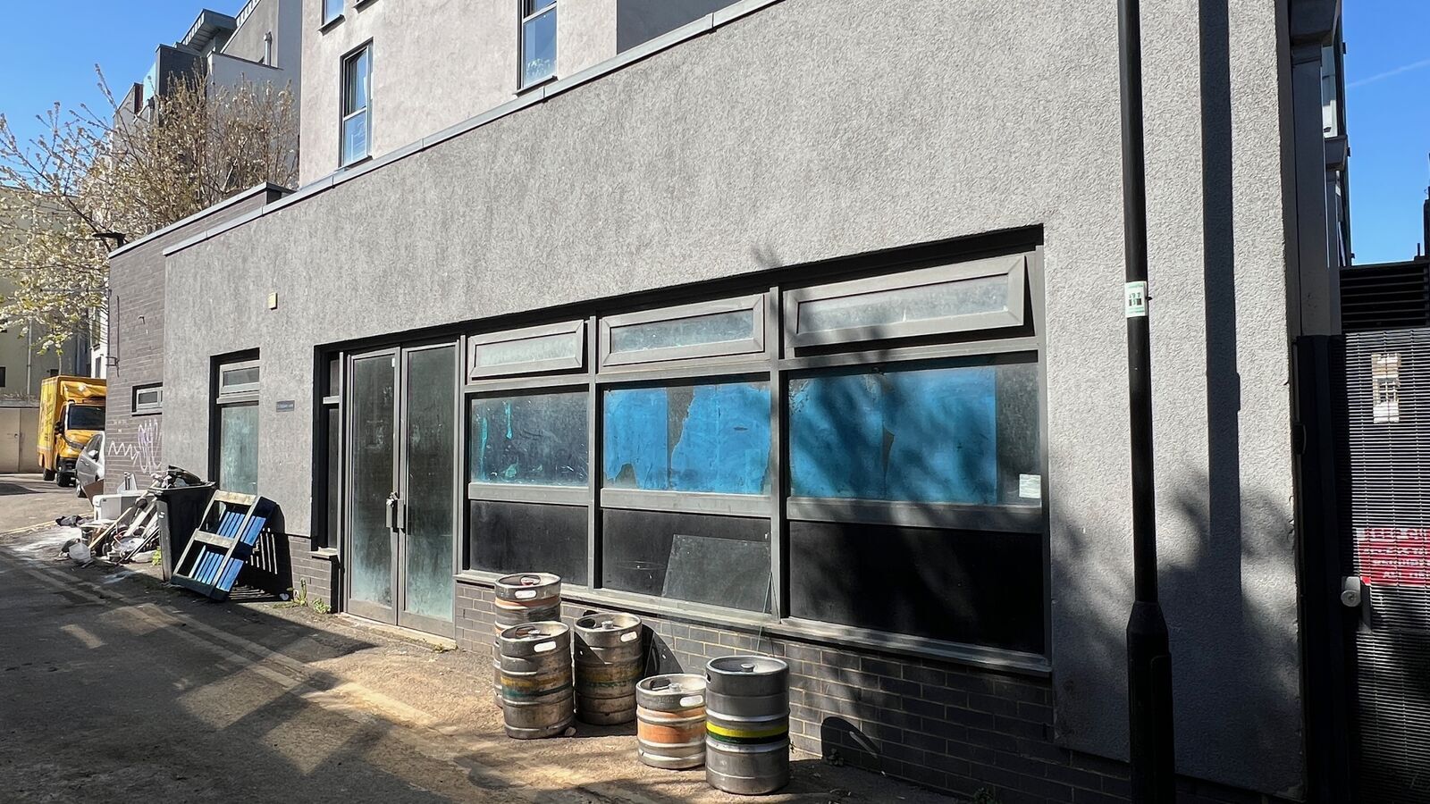 75 Edgeley Ln, London, LND for Rent
