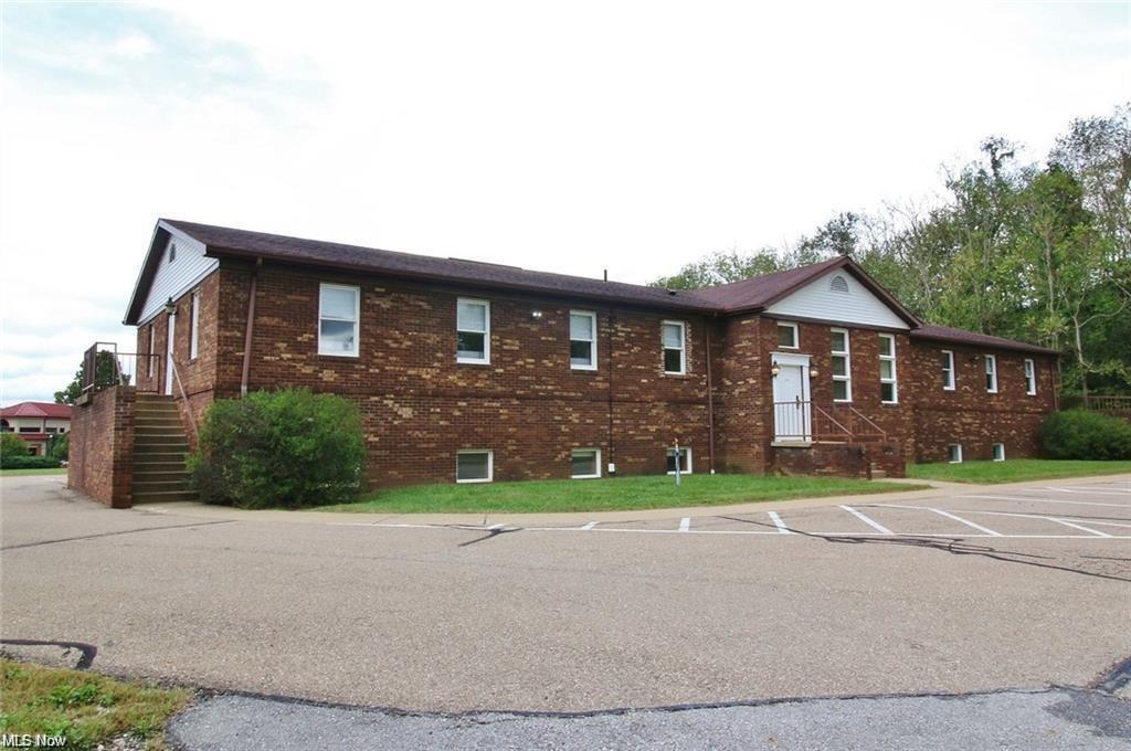 172 S Friendship Dr, New Concord, OH for Sale