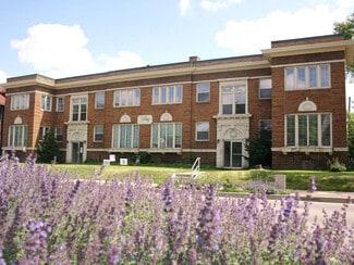 Indianapolis, IN Apartments - 317 E 38th St