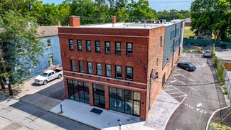 Cincinnati, OH Apartments - 6011 Madison Rd