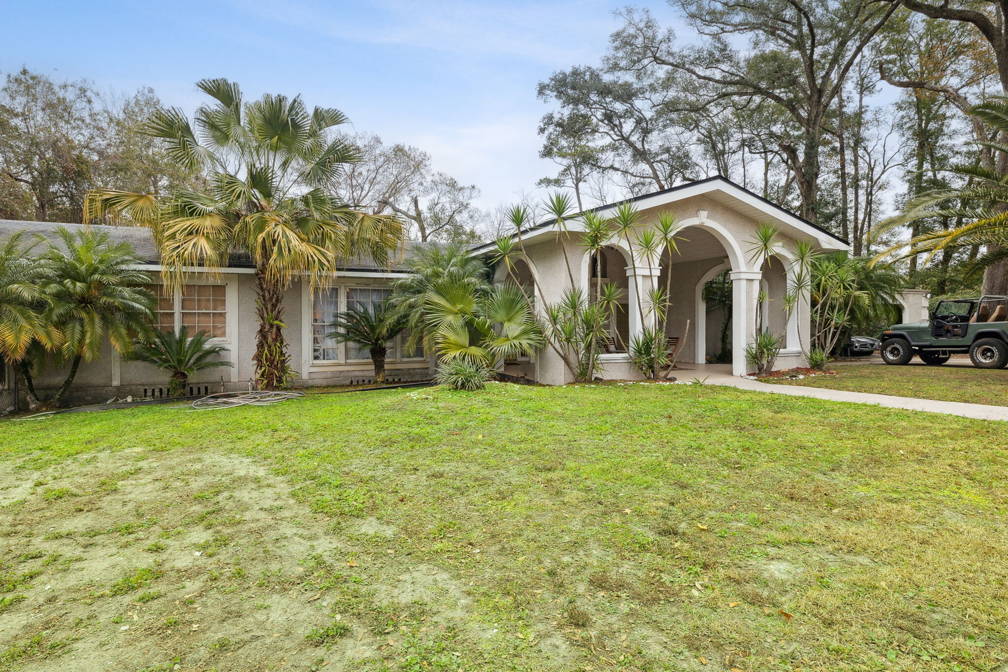 8463 Beach Blvd, Jacksonville, FL for Rent