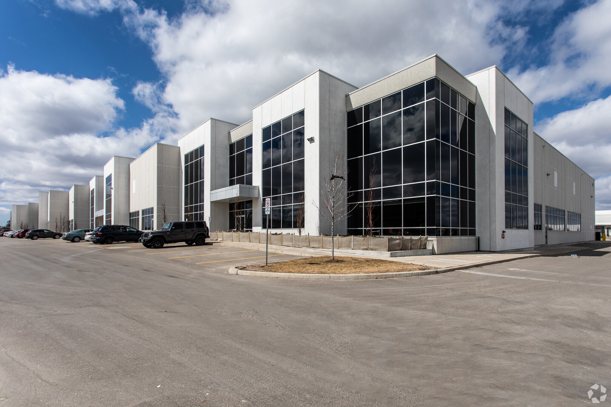 1380 Creditstone Rd, Vaughan, ON for Rent