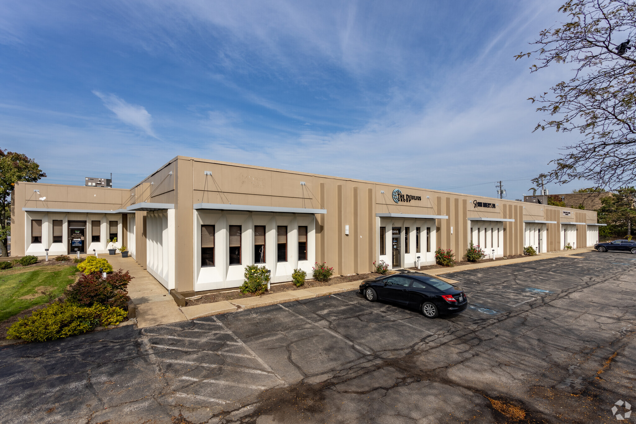 23205-23245 Mercantile Rd, Beachwood, OH for Rent